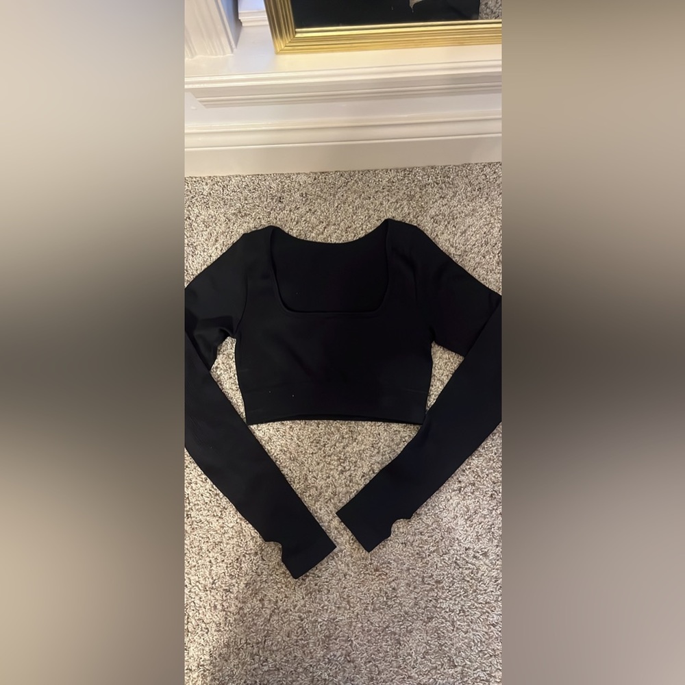 color: black size:small
